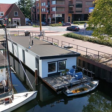 ホテル Woonboot 4 ハルデルウェイク エクステリア 写真
