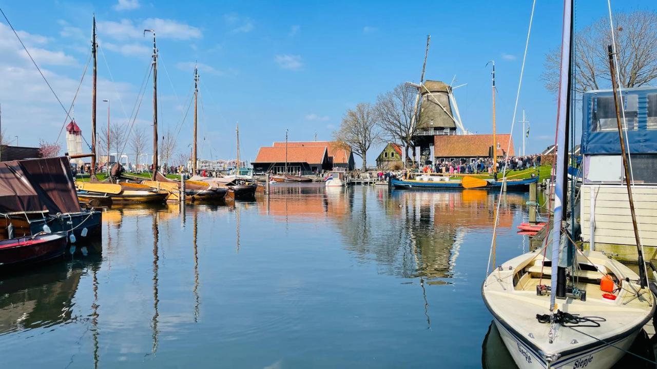 ホテル Woonboot 4 ハルデルウェイク エクステリア 写真